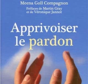 Quel bel hommage à la Vie, quel bel exemple de résilience que le récit autobiographique de Meena Goll « Apprivoiser le pardon »